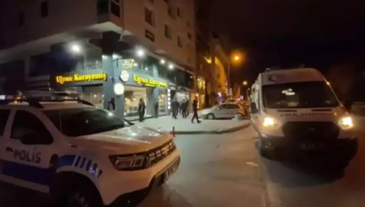 Husumetliler ortasında tartışma çıktı, esnafın taktiği saldırganı önledi