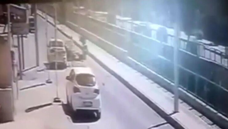 Mersin’de Elektrikli Bisiklet Kazası: Şoför Yaralandı